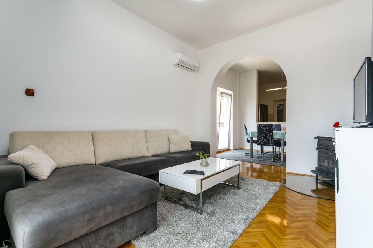 Apartments Mate Balote 54 クルク エクステリア 写真