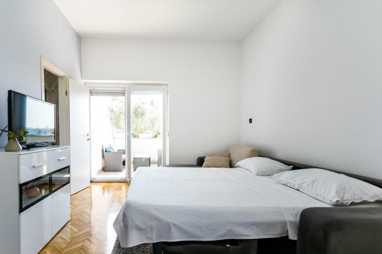 Apartments Mate Balote 54 クルク エクステリア 写真