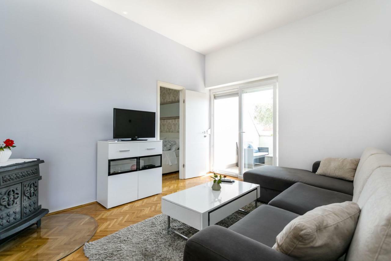 Apartments Mate Balote 54 クルク エクステリア 写真