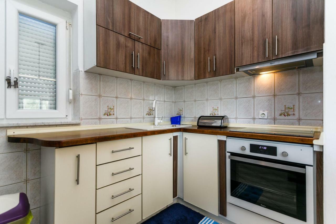 Apartments Mate Balote 54 クルク エクステリア 写真