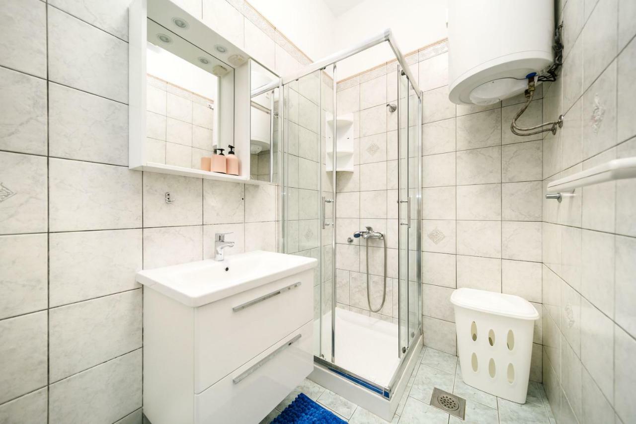 Apartments Mate Balote 54 クルク エクステリア 写真