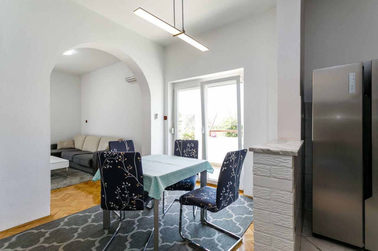 Apartments Mate Balote 54 クルク エクステリア 写真