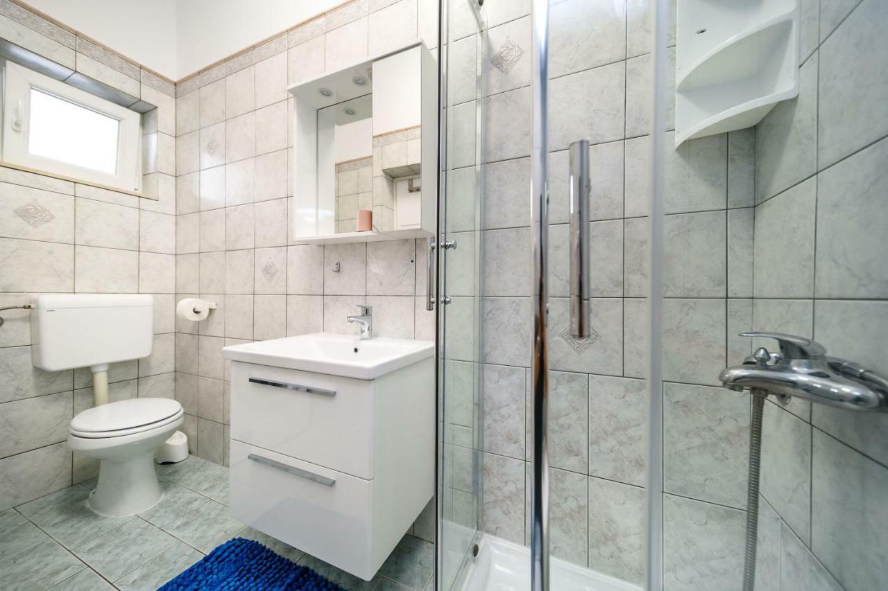 Apartments Mate Balote 54 クルク エクステリア 写真